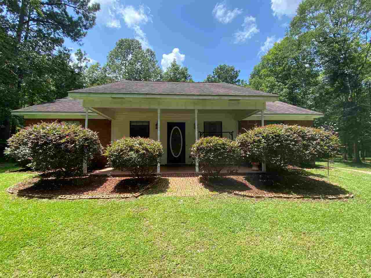 423 Mallard Point Brandon, MS 39042 - Photo 1 of 18 Photo 1