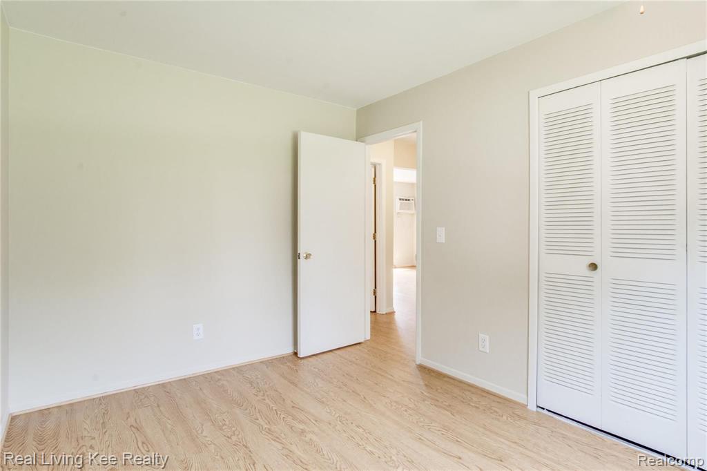 495 Miller Avenue, Unit 104 Rochester, MI 48307 - Photo 15 of 17