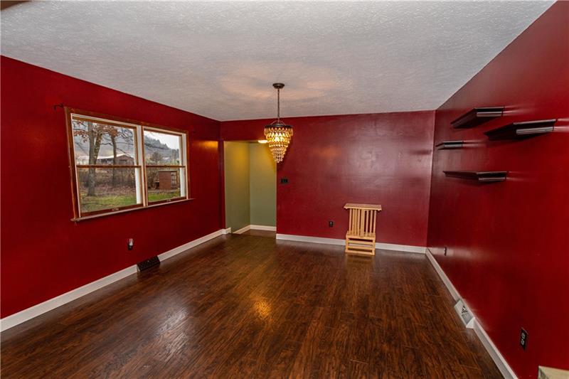 725 Braddock Road Farmington, PA 15437 - Photo 3 of 25 Gallery Image 3