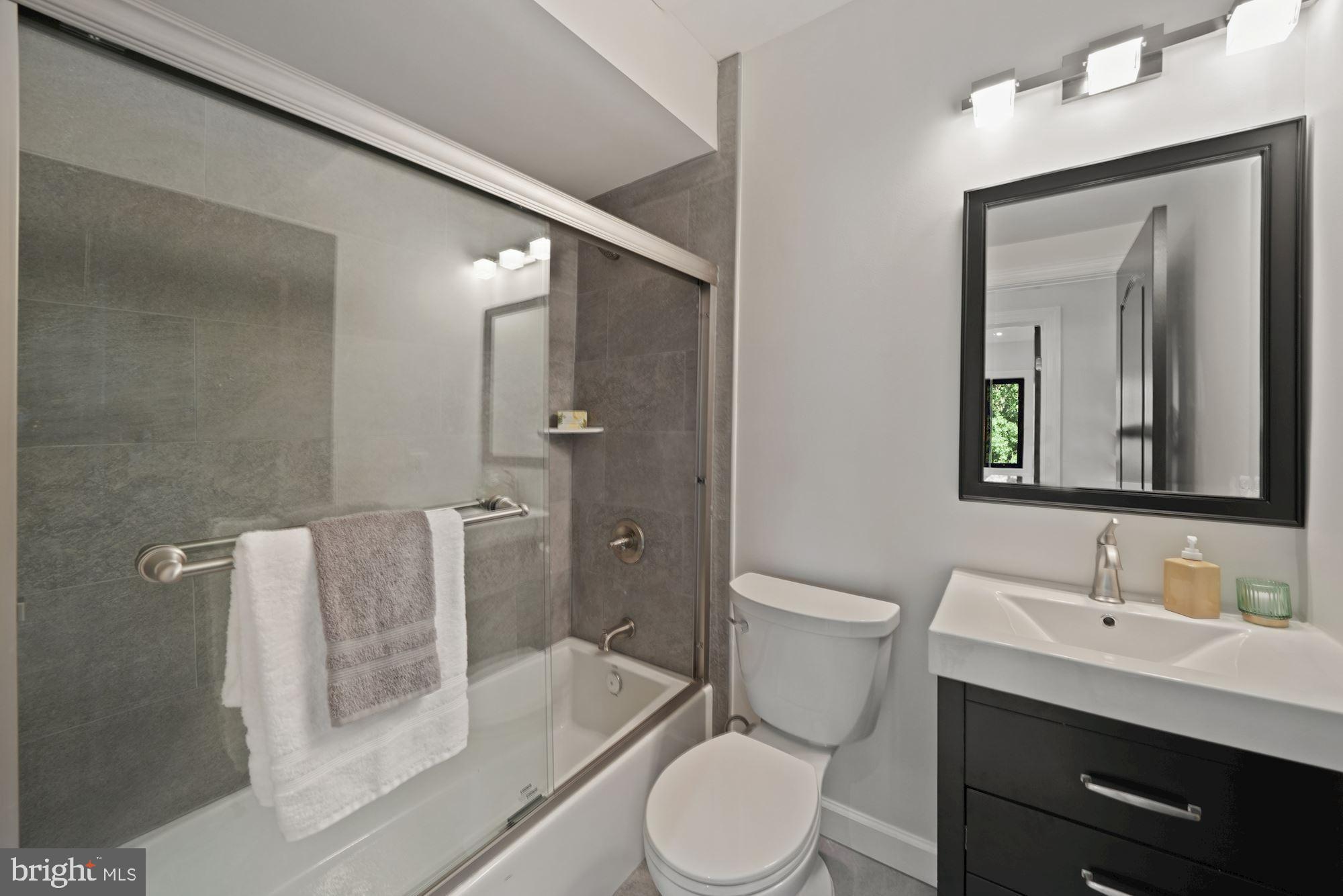1829 13th Street Northwest, Unit 201 Washington, DC 20009 - Photo 33 of 38