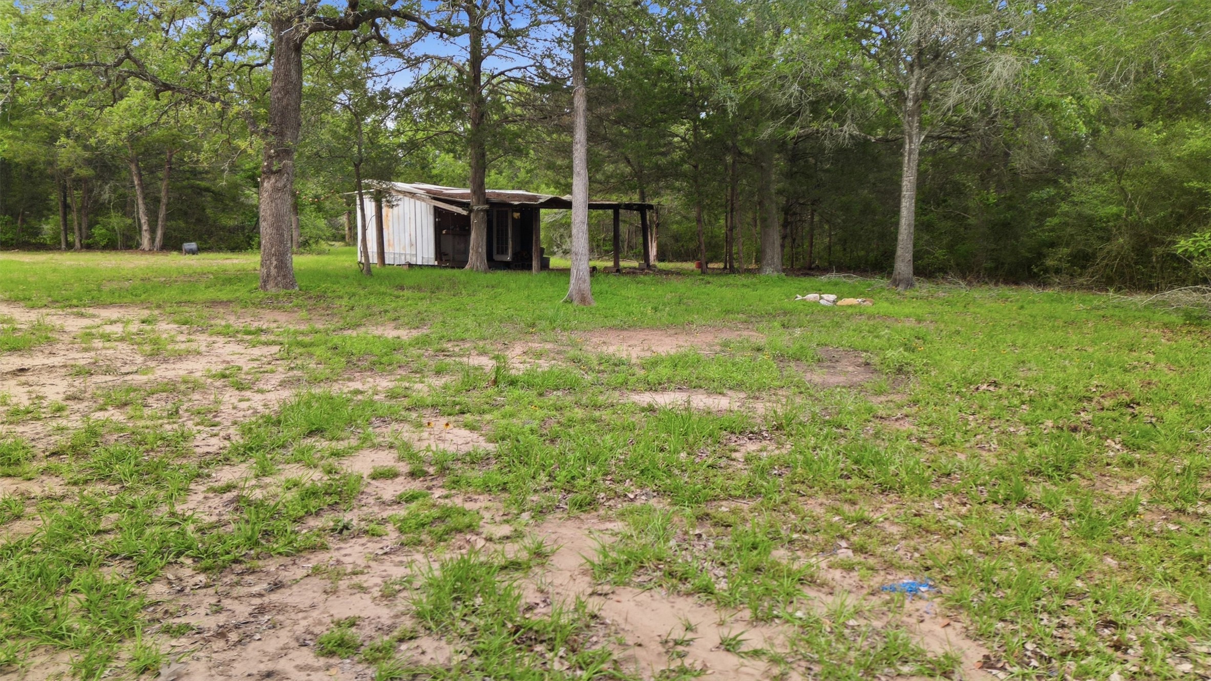 1165 Cr 213 Road Weimar, TX 78962 - Photo 5 of 50 a view of a house with backyard
