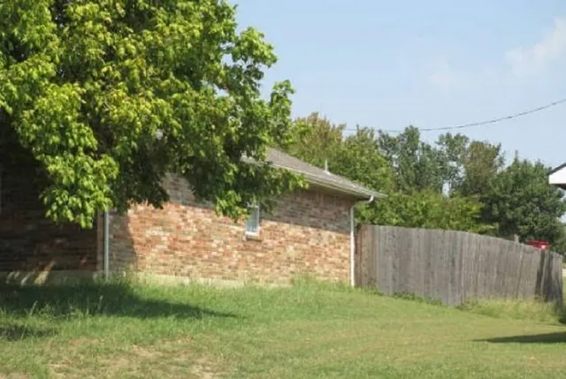 $186,300 | 300 Ridgeway Drive, Blue Ridge, TX 75424