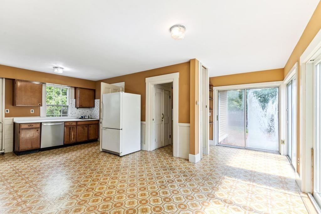 25 Stanton Road Brookline, MA 02445 - Photo 6 of 35