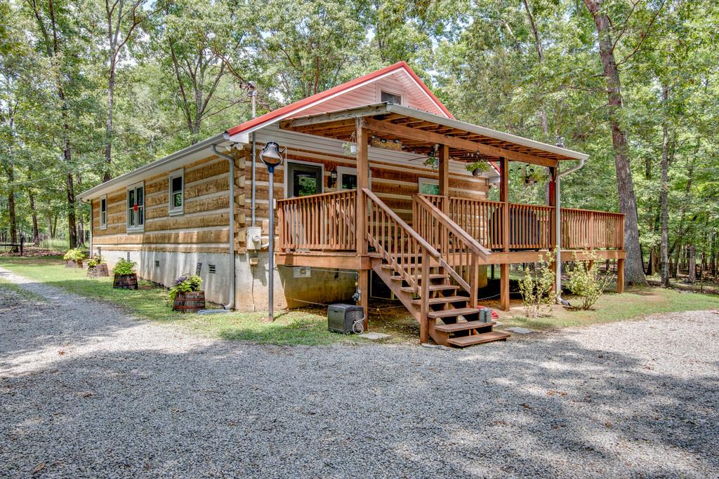 7017 Oak Springs Road Nunnelly, TN 37137 - Photo 1 of 29 Gallery Image 1