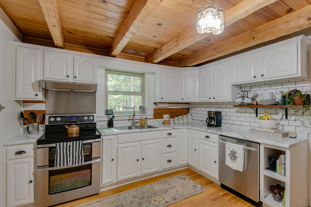 7017 Oak Springs Road Nunnelly, TN 37137 - Photo 9 of 29 Gallery Image 9