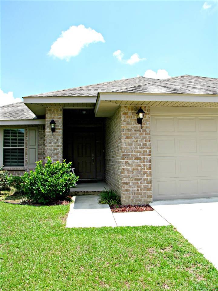 3291 Wasatch Range Loop Pensacola, FL 32526 - Photo 4 of 43 Gallery Image 4