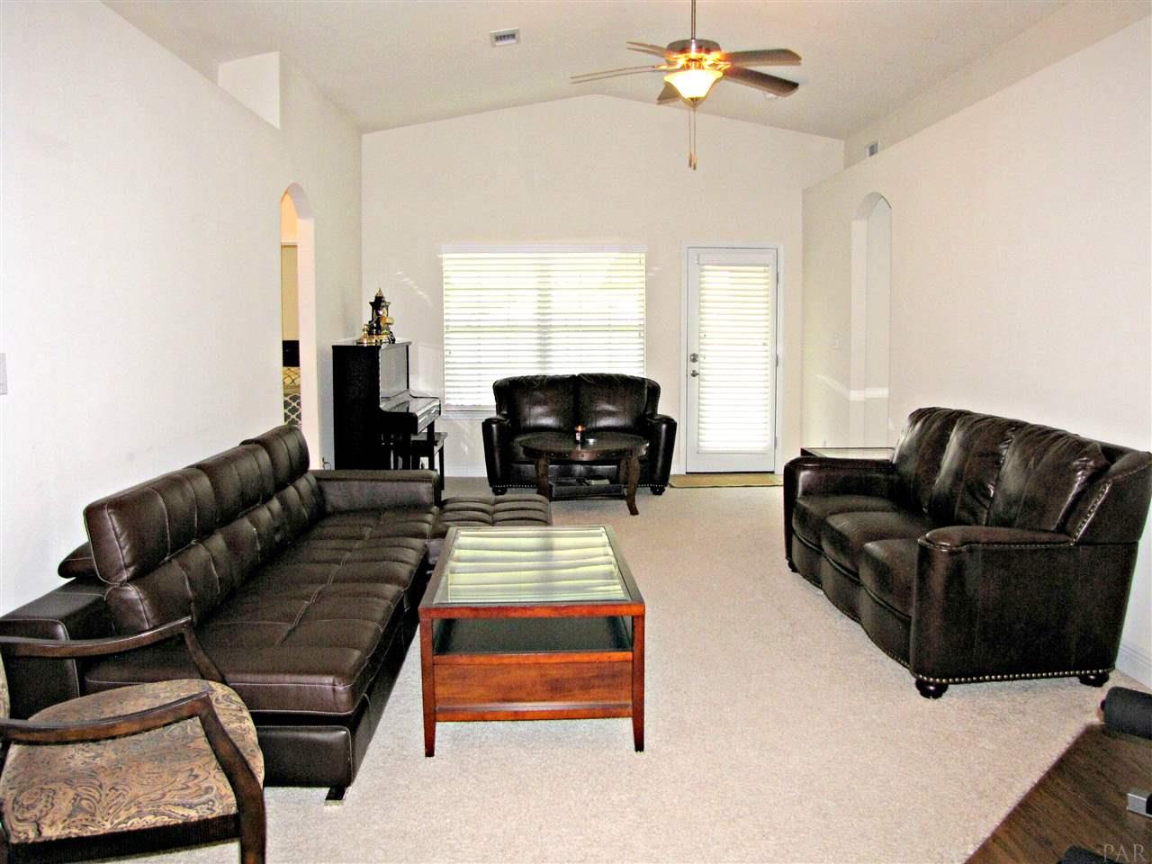 3291 Wasatch Range Loop Pensacola, FL 32526 - Photo 8 of 43 Gallery Image 8