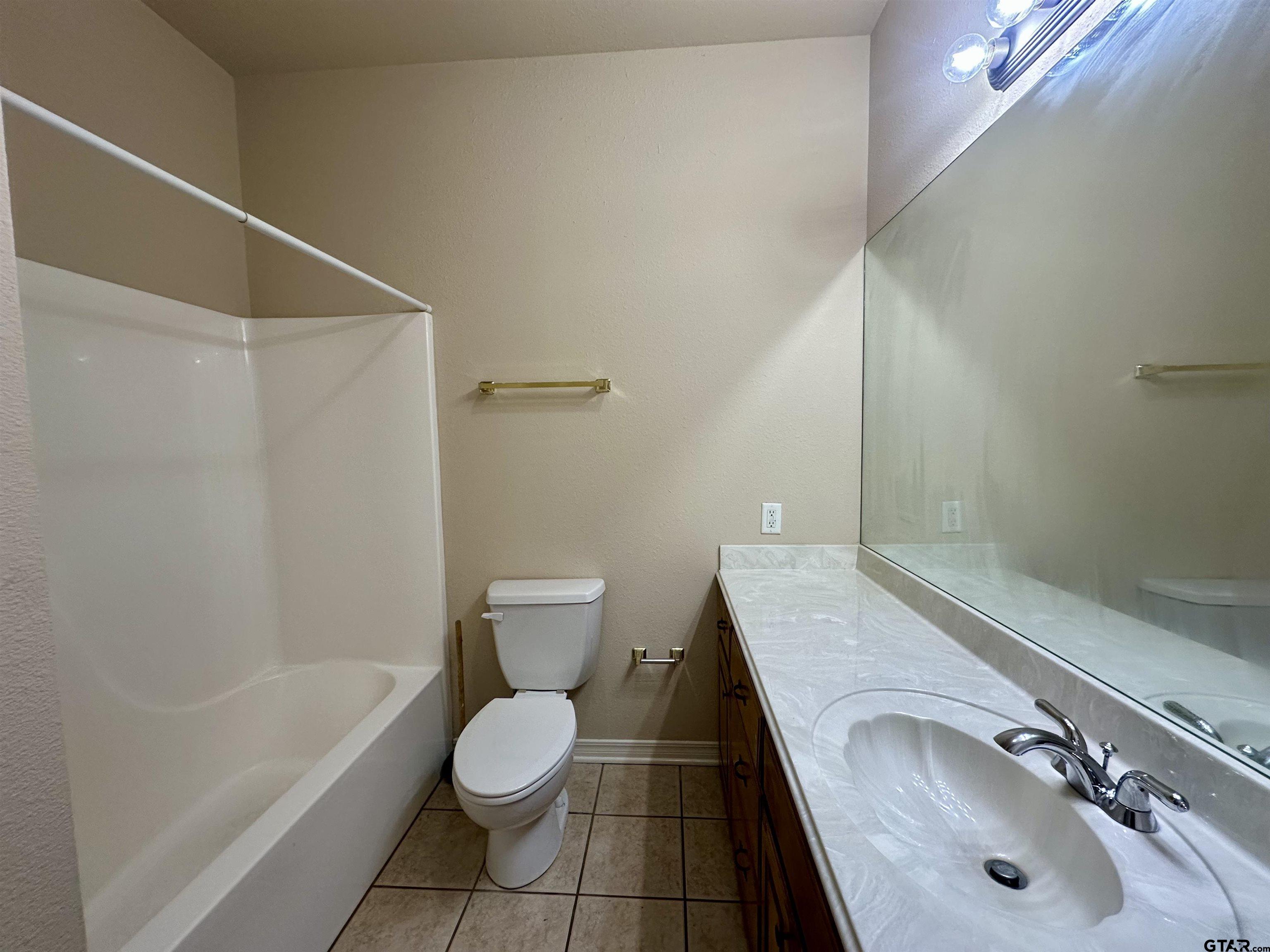 404 South White Oak Road White Oak, TX 75693 - Photo 8 of 8