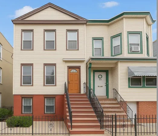 $3,000 | 23 Vroom Street, Unit 1, Jersey City, NJ 07306