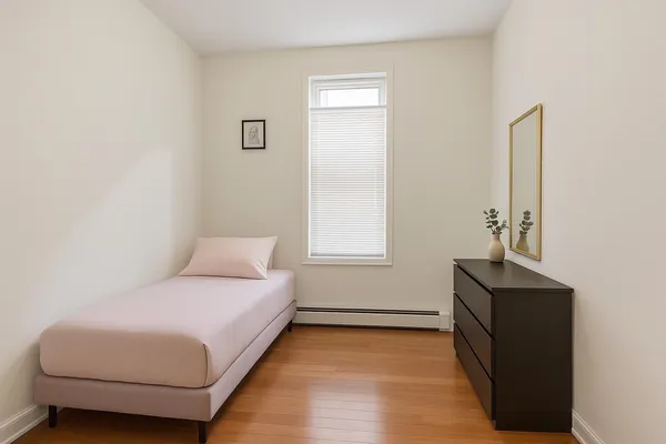 $3,000 | 23 Vroom Street, Unit 1, Jersey City, NJ 07306