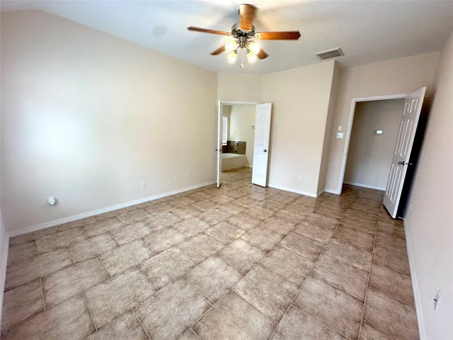 $1,800 | 18922 Wellock Lane, Tomball, TX 77375