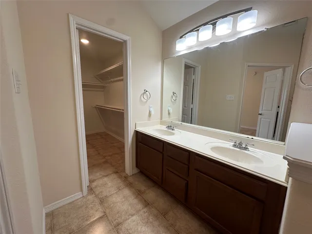 $1,800 | 18922 Wellock Lane, Tomball, TX 77375