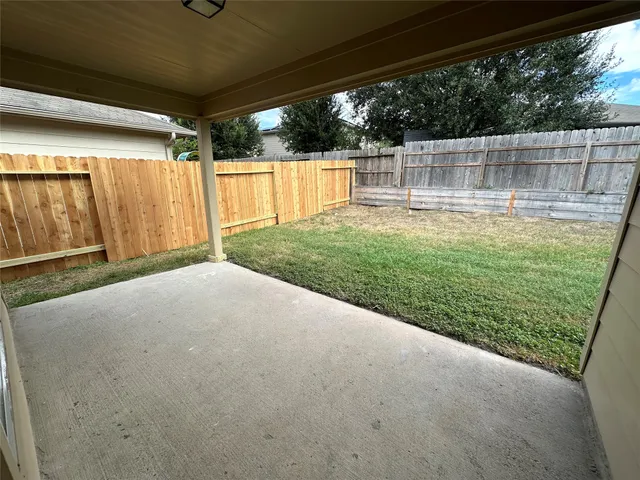 $1,800 | 18922 Wellock Lane, Tomball, TX 77375