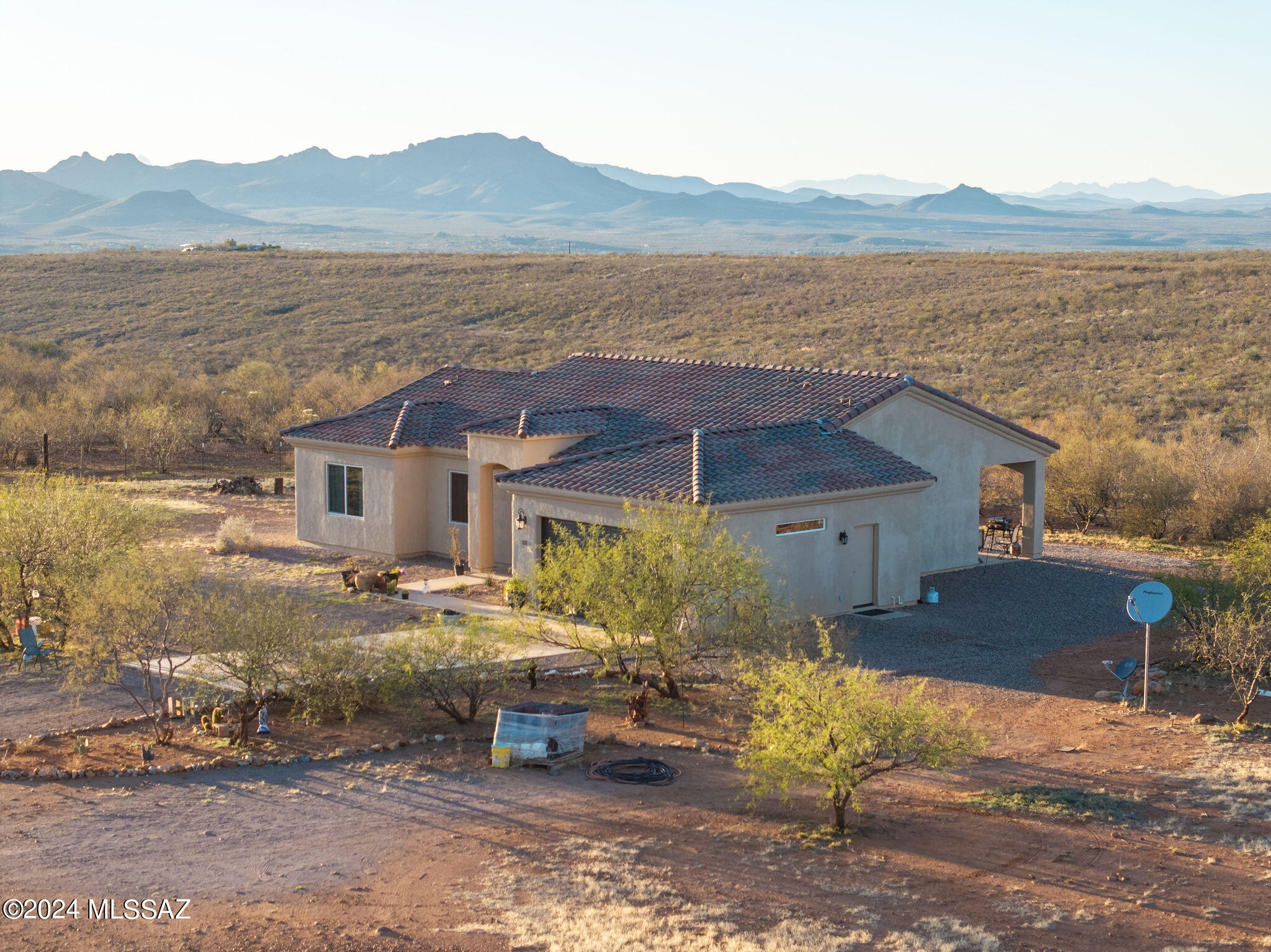 33 Camino Chimeneas Rio Rico, AZ 85648 - Photo 5 of 38