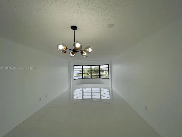 $1,850 | 18900 Northeast 14th Avenue, Unit D308, Miami, FL 33179