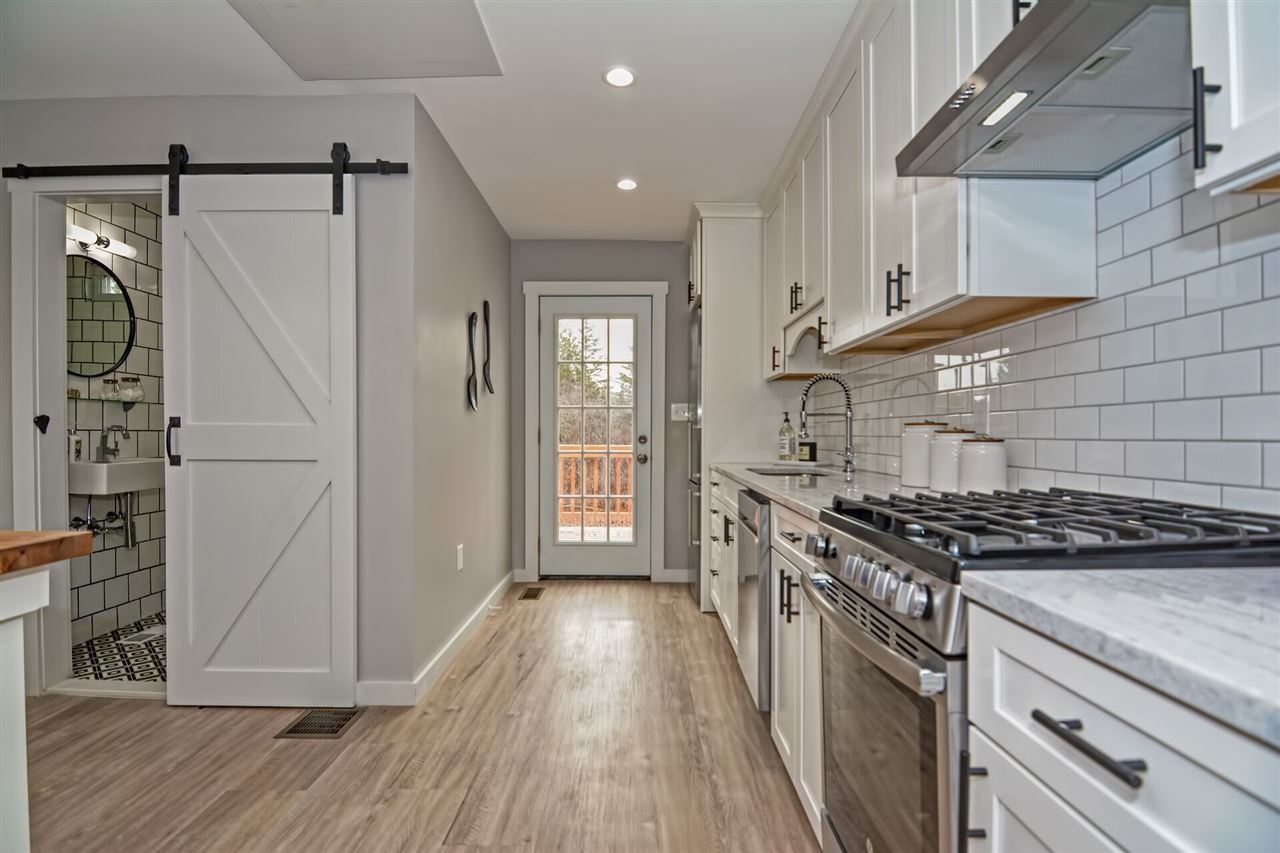43 North Road North Hampton, NH 03862 - Photo 11 of 35