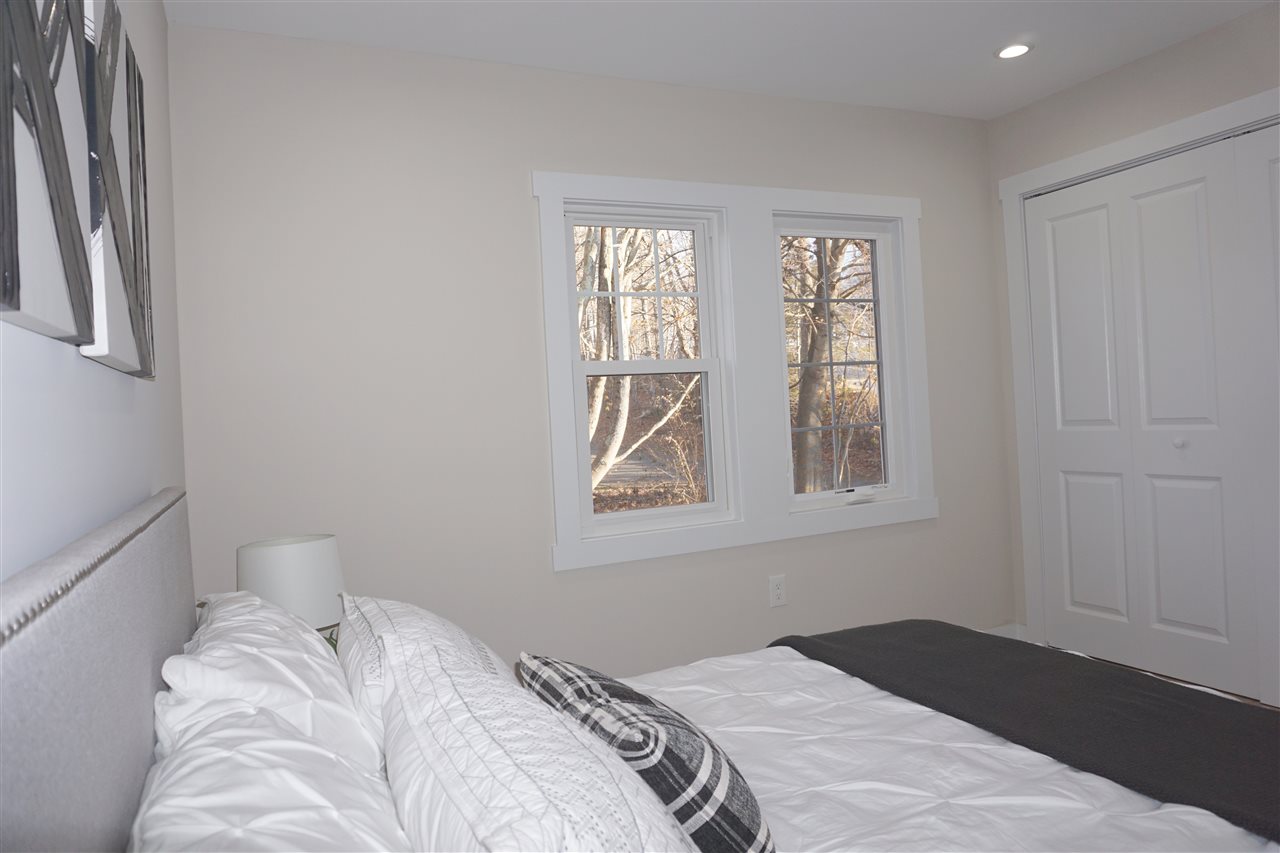 43 North Road North Hampton, NH 03862 - Photo 7 of 35