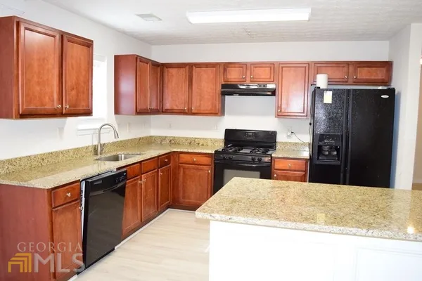 $2,300 | 43 Churchill Park Drive, Newnan, GA 30263