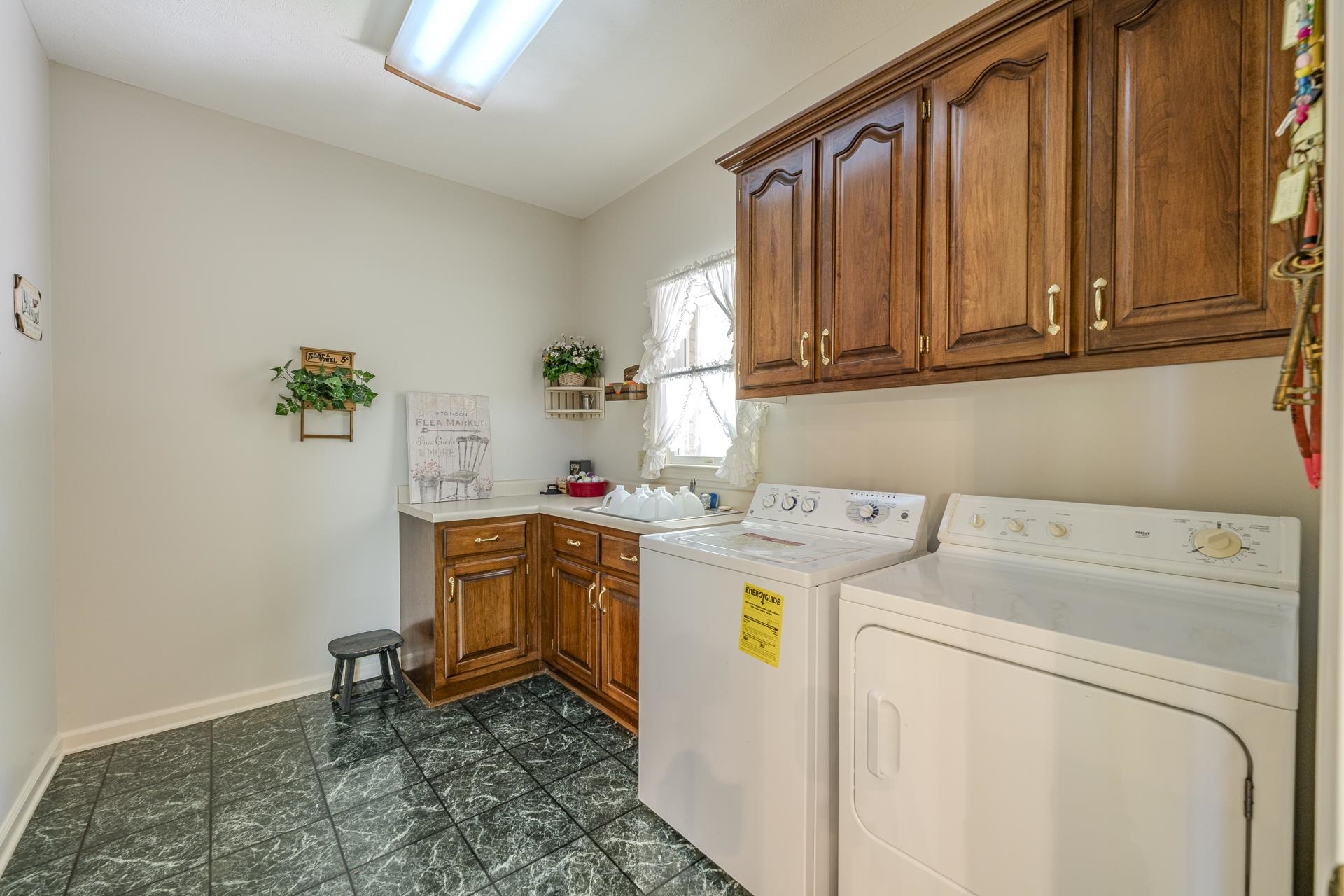 535 Old South Road Counce, TN 38326 - Photo 26 of 39 a utility room with dryer and washer