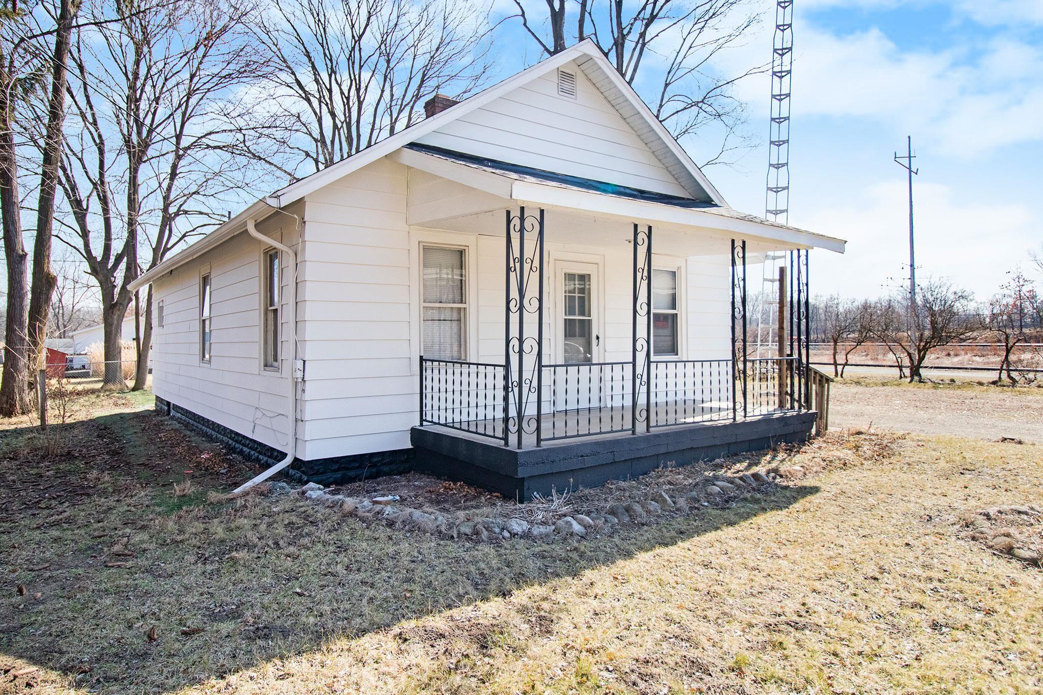 55550 Mayflower Road South Bend, IN 46628 - Photo 3 of 14 Gallery Image 3