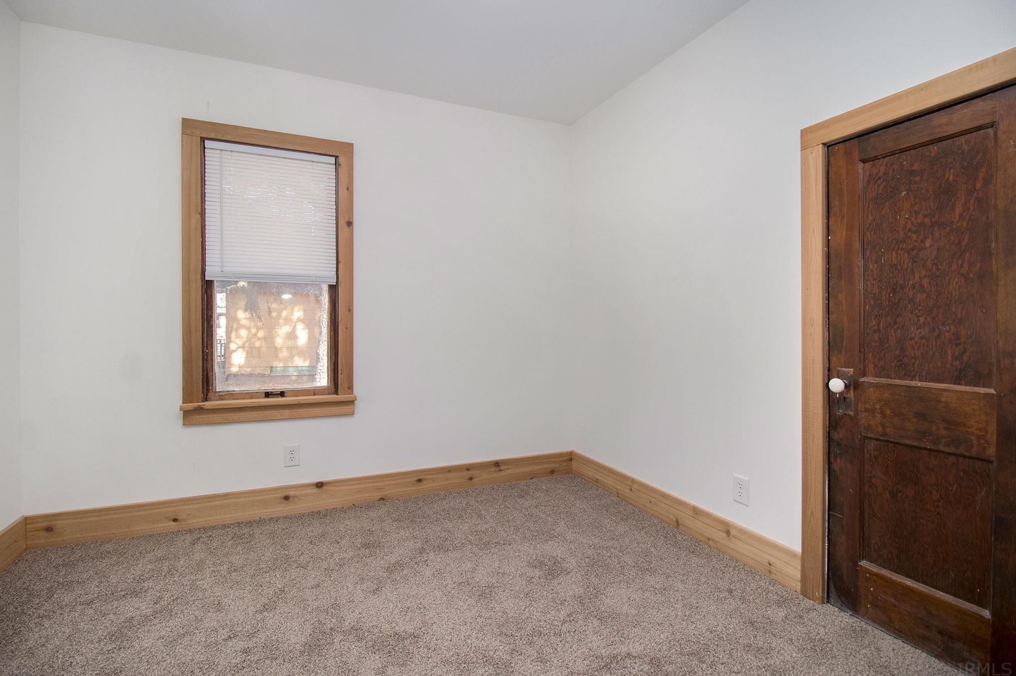 55550 Mayflower Road South Bend, IN 46628 - Photo 8 of 14 Gallery Image 8