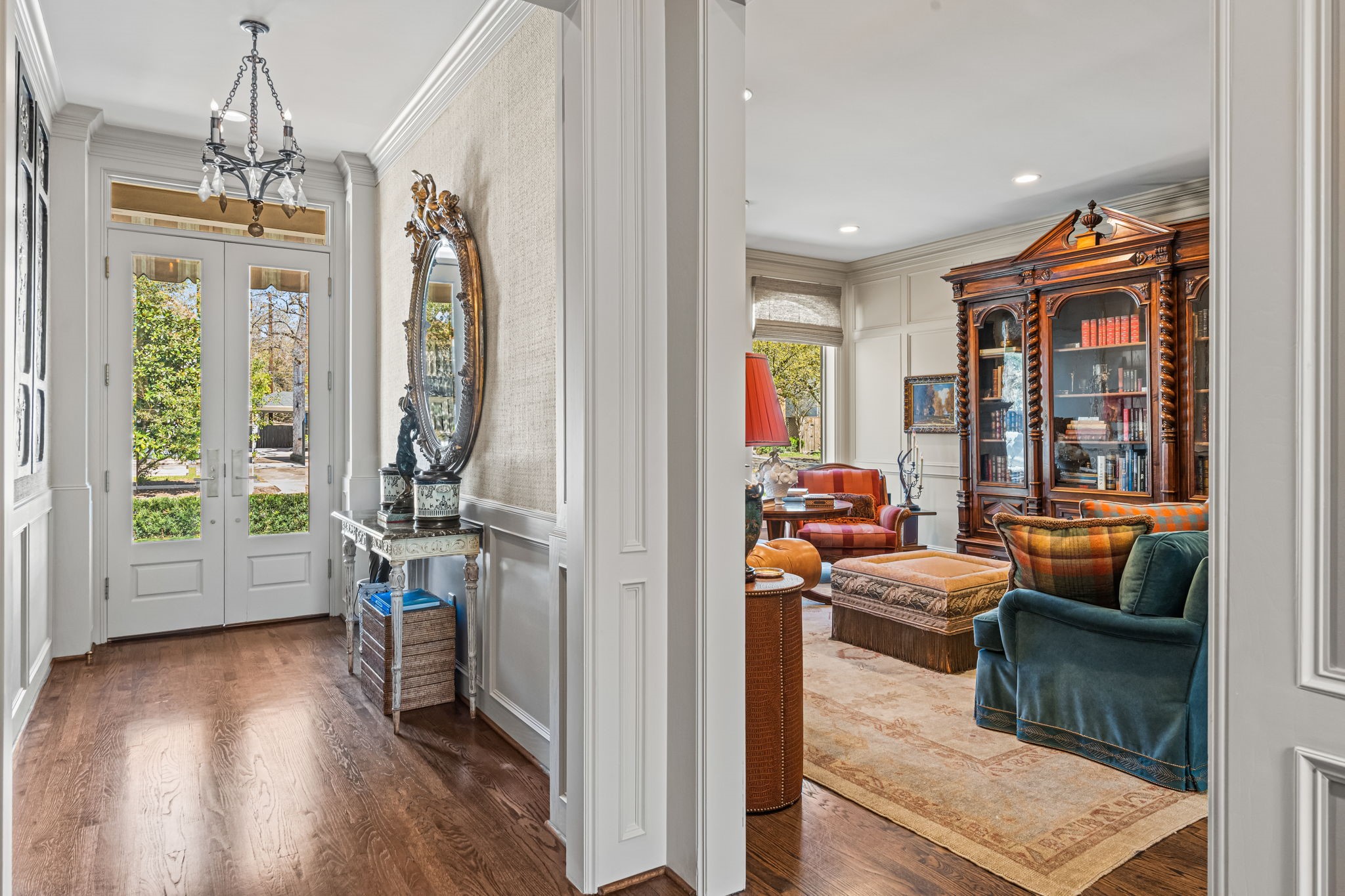 2017 Dryden Road Houston, TX 77030 - Photo 4 of 40 From the moment you step inside, it's clear 2017 Dryden understands drama - the good kind. It's polished without trying too hard. Grand without being overwhelming. Playful without losing sophistication.