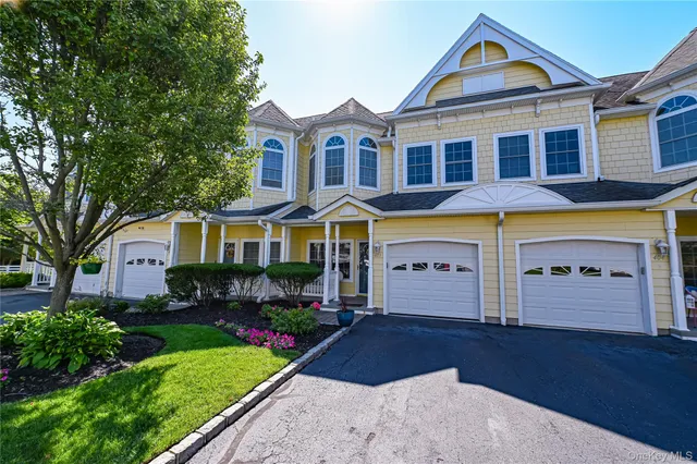 $579,000 | 403 Tracy Lane, Patchogue, NY 11772