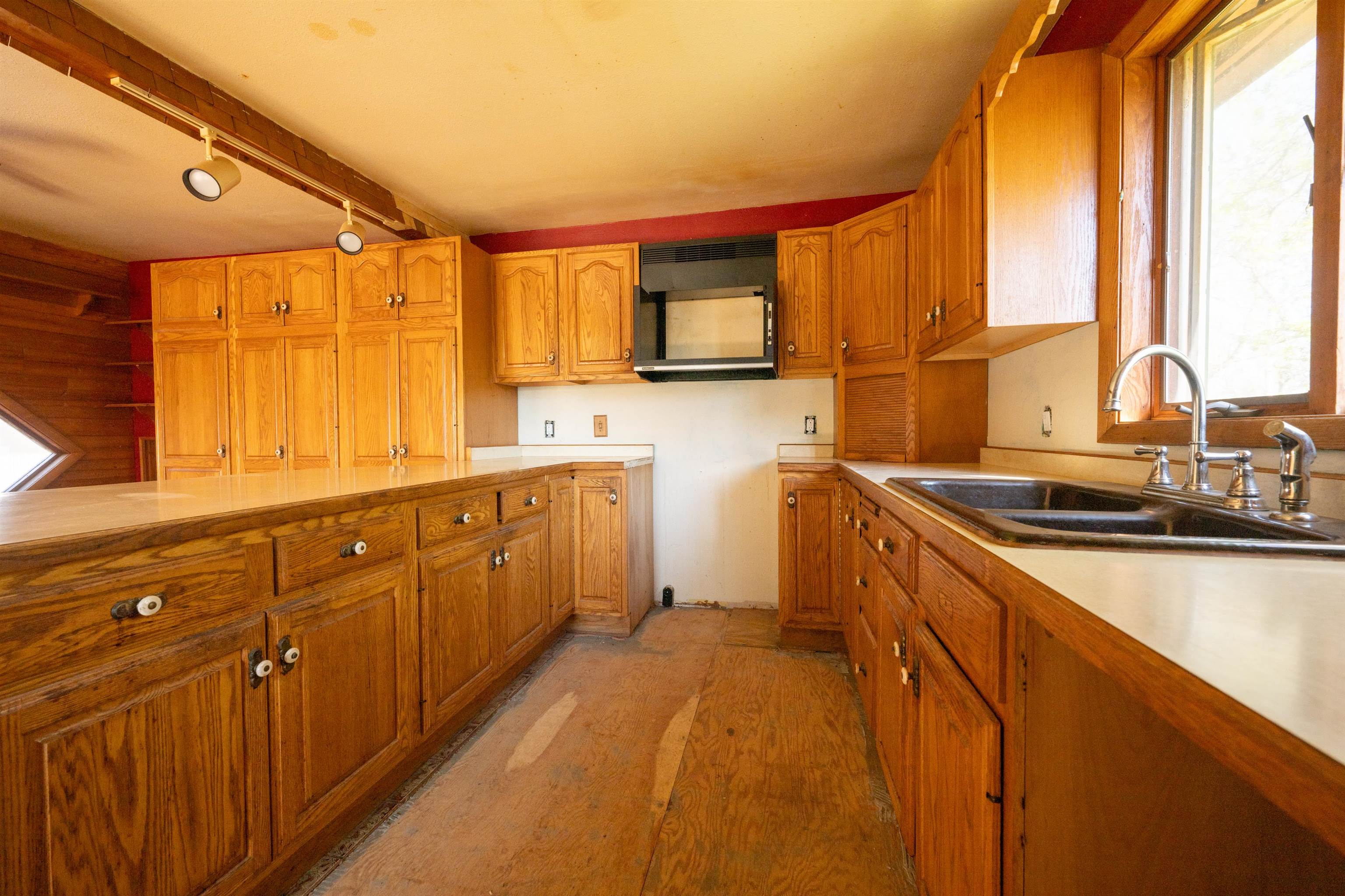 77 Solway Road Esko, MN 55733 - Photo 7 of 25 Gallery Image 7