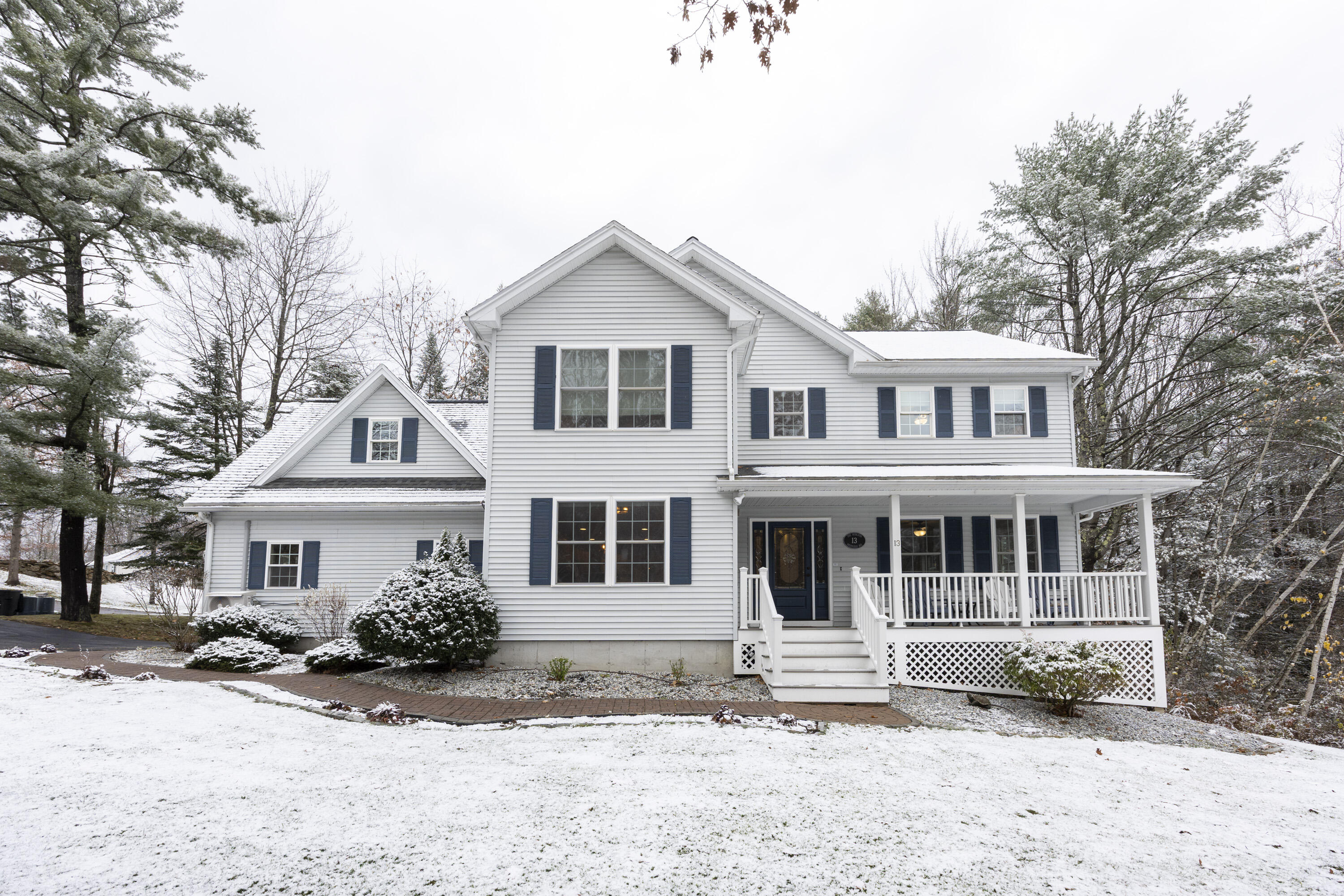 13 Sheffield Avenue Lewiston, ME 04240 - Photo 1 of 50 IMG_0430