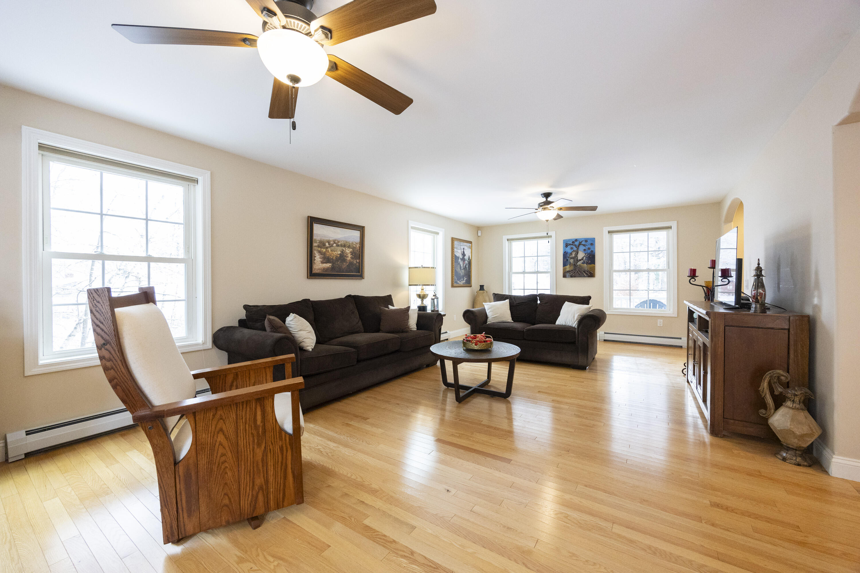 13 Sheffield Avenue Lewiston, ME 04240 - Photo 5 of 50 IMG_0088