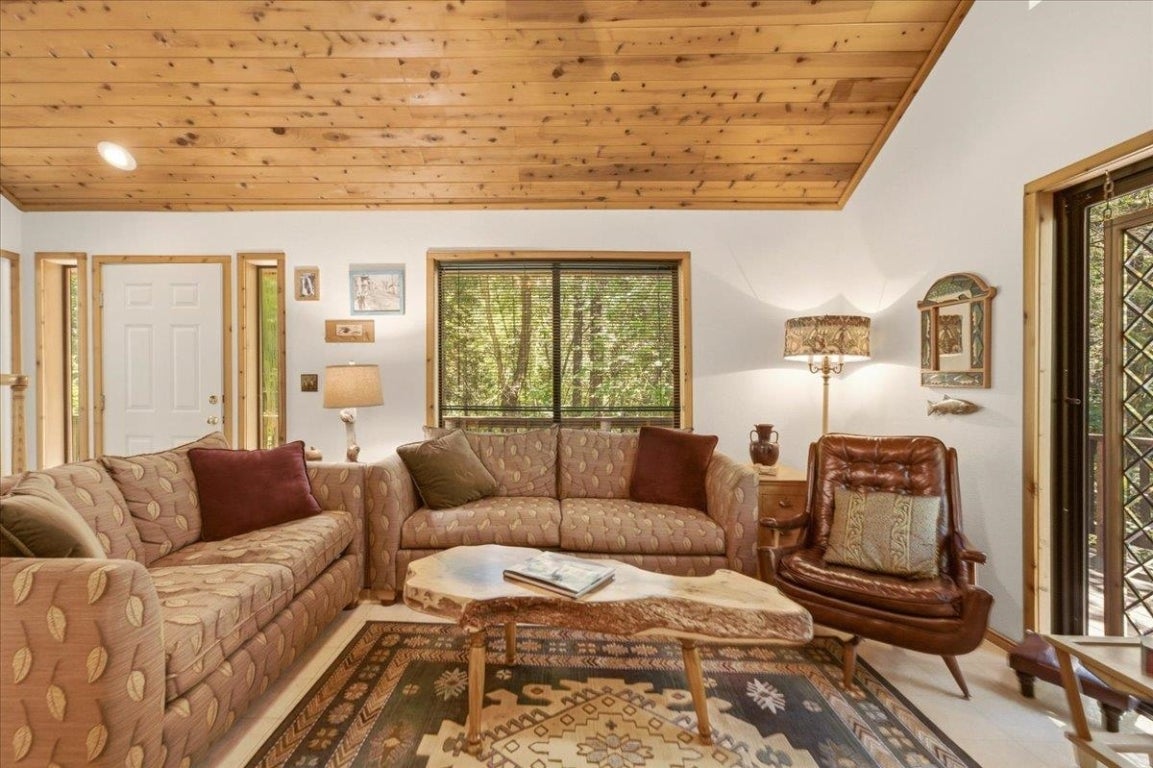 20929 Fall Crk Road Dunsmuir, CA 96025 - Photo 13 of 28 Gallery Image 13