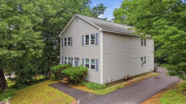 $2,000 | 33 Elwood Avenue, Unit B, Manchester, NH 03103