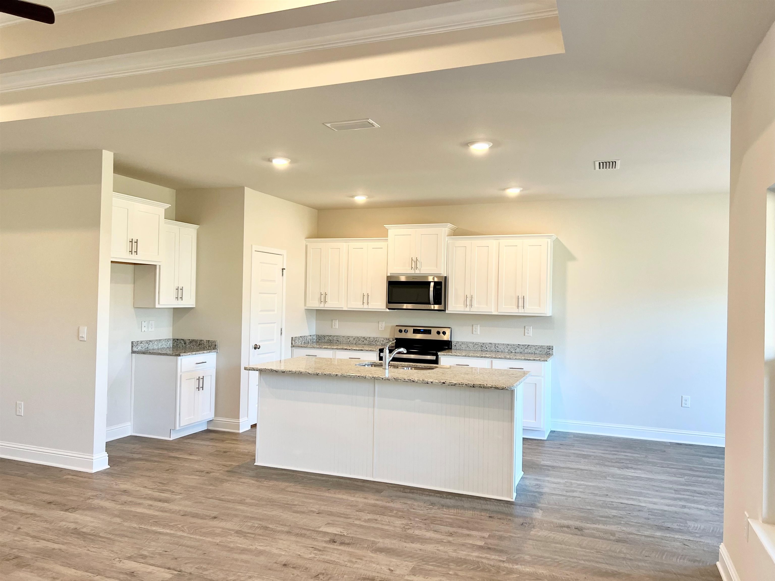 8801 Calverton Street Foley, AL 36535 - Photo 7 of 19