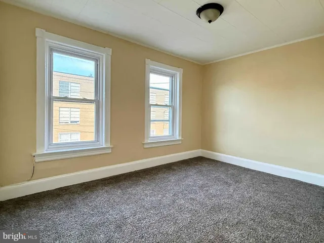 $249,000 | 33 Lafayette Avenue, Hamilton, NJ 08610