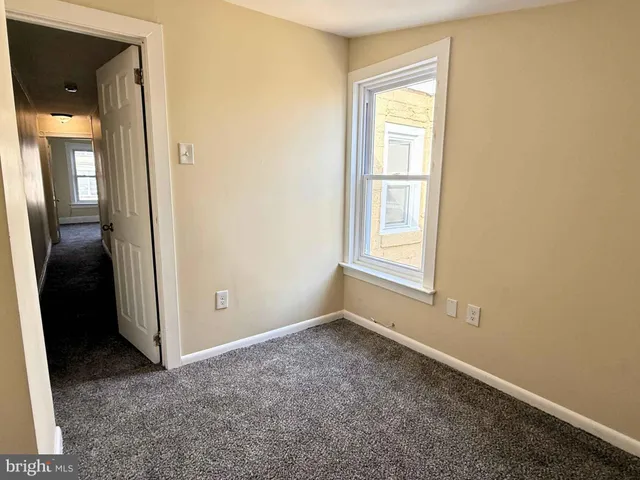 $249,000 | 33 Lafayette Avenue, Hamilton, NJ 08610