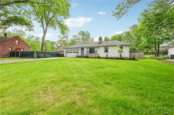 $340,000 | 1818 East Wallings Road, Broadview Heights, OH 44147