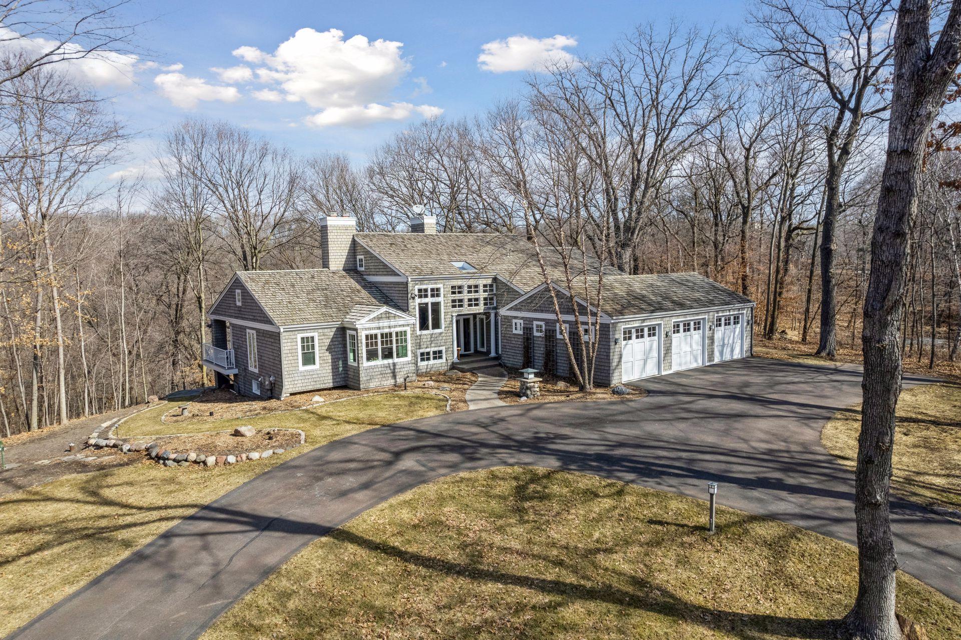 1350 Hesse Farm Road Chanhassen, MN 55318 - Photo 1 of 81 Gallery Image 1