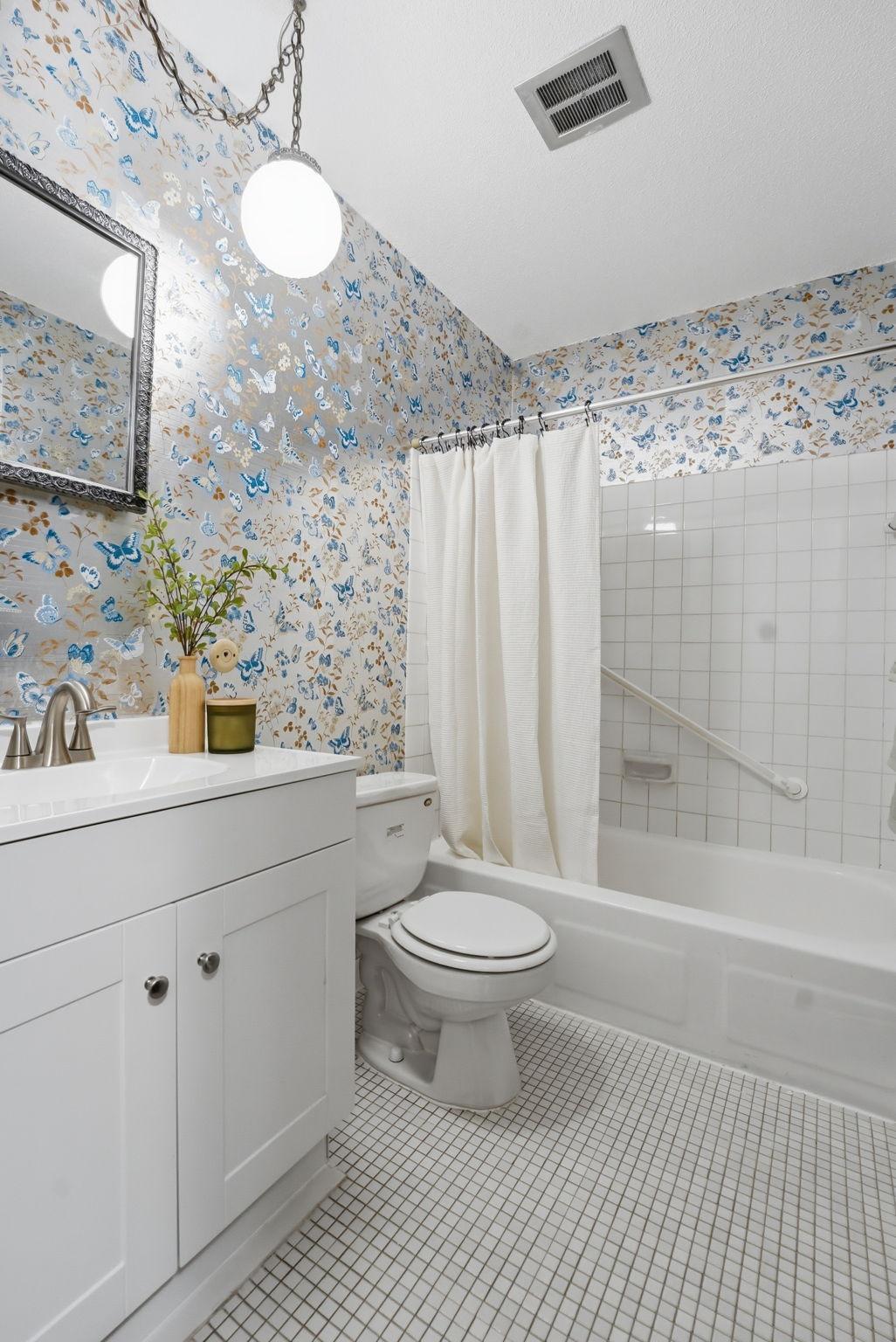 183 Little Canada Road East, Unit 305 Little Canada, MN 55117 - Photo 26 of 28