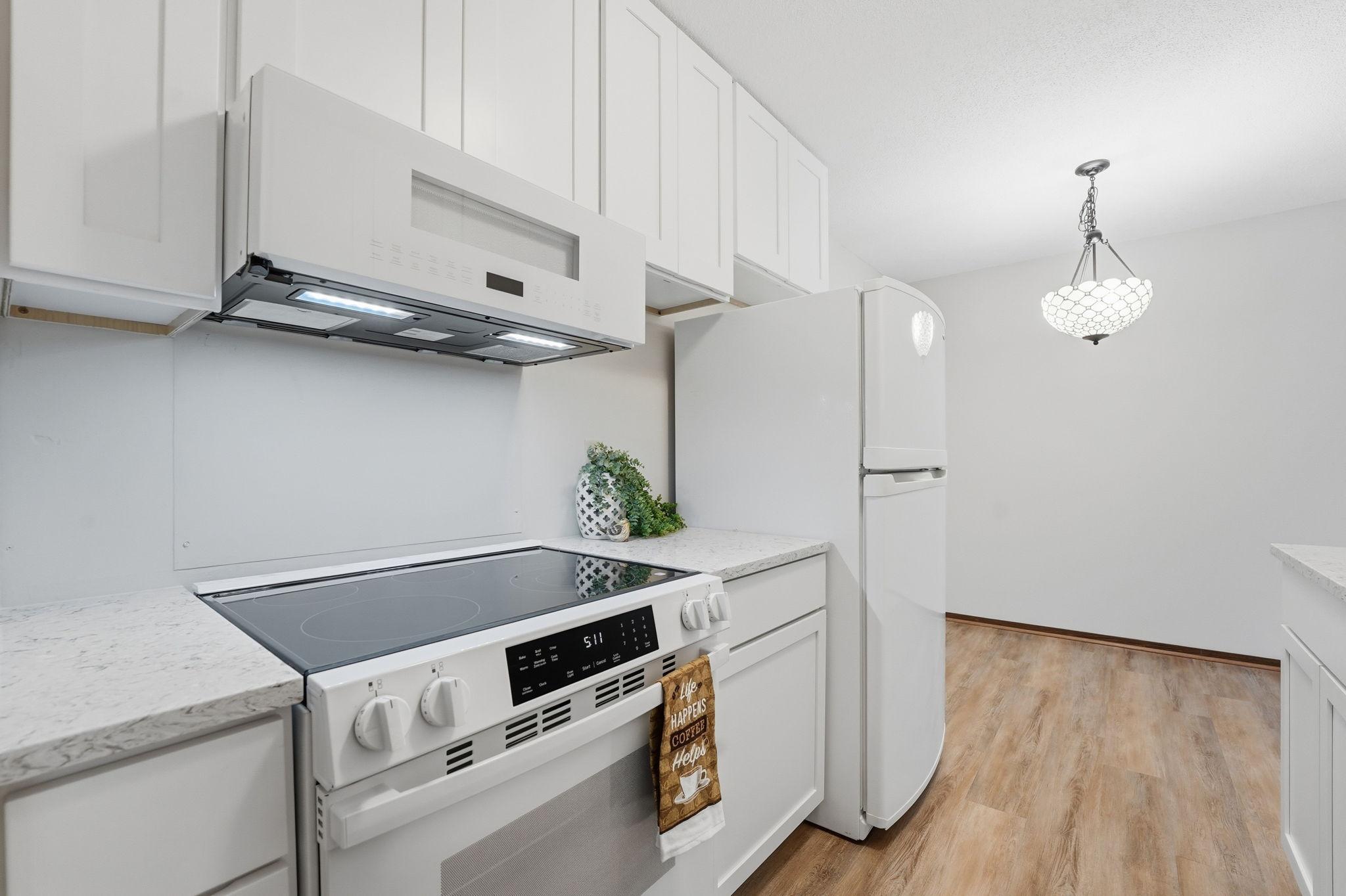 183 Little Canada Road East, Unit 305 Little Canada, MN 55117 - Photo 7 of 28