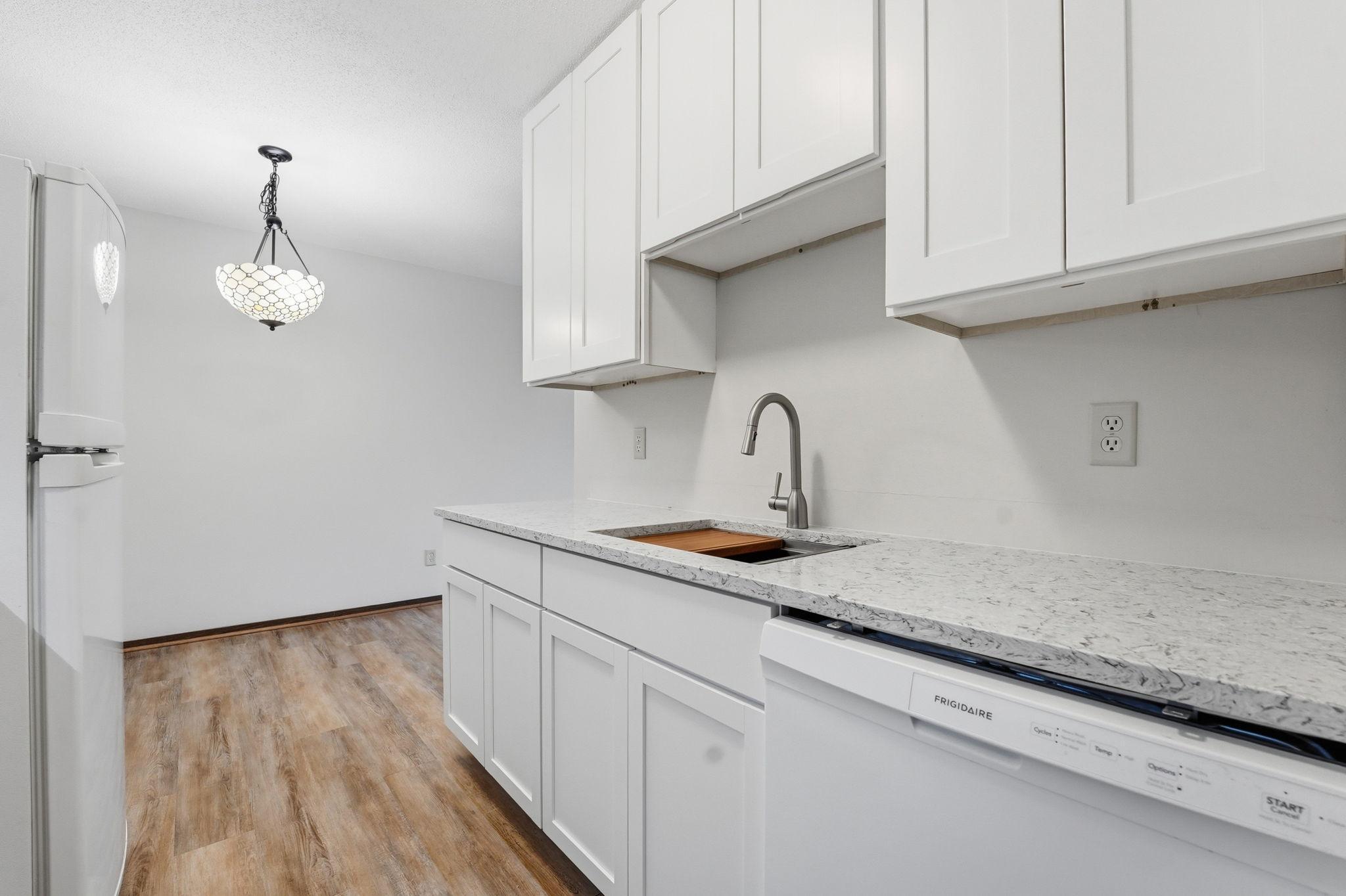 183 Little Canada Road East, Unit 305 Little Canada, MN 55117 - Photo 8 of 28