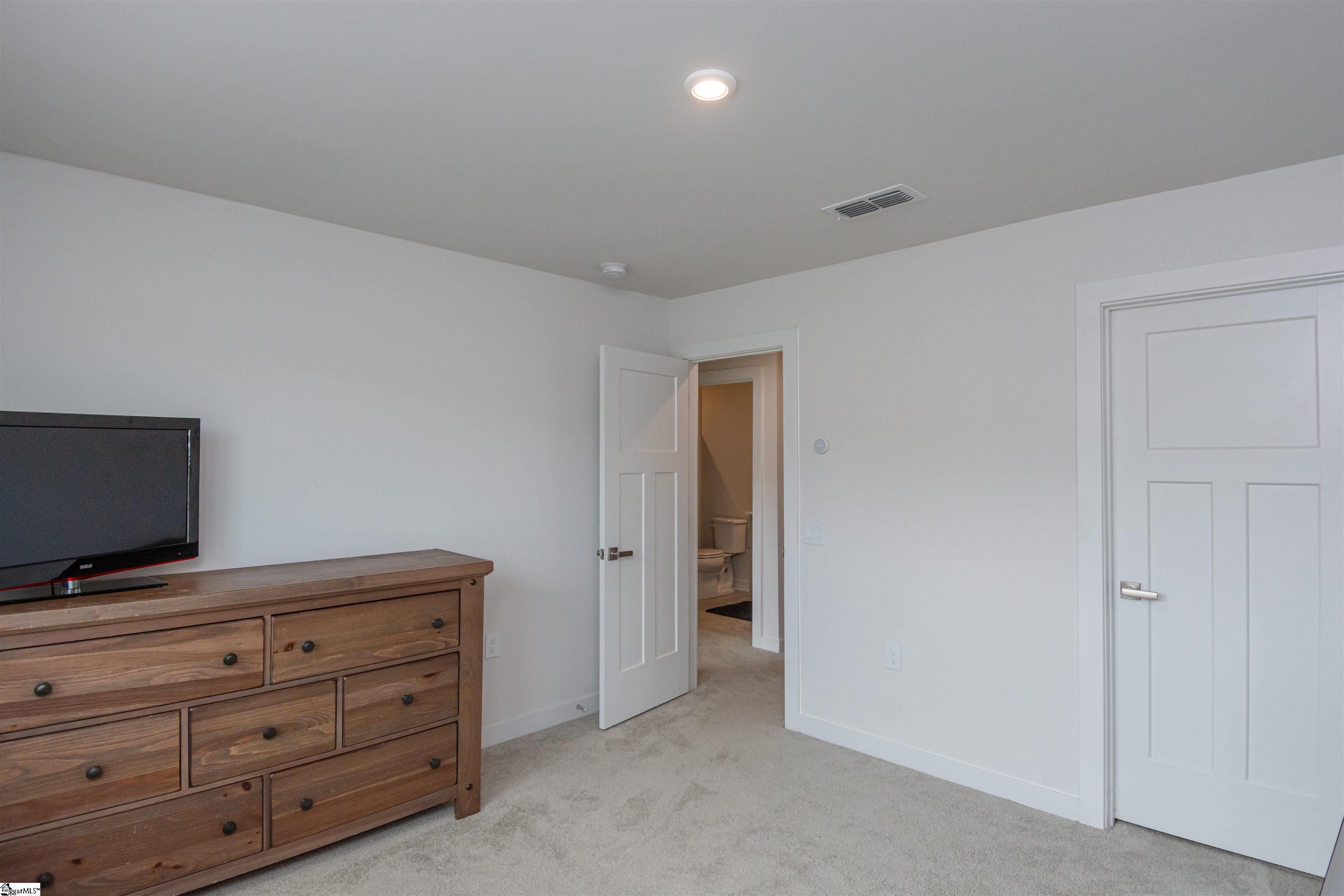 5 Englefield Drive Fountain Inn, SC 29644 - Photo 23 of 26 Gallery Image 23