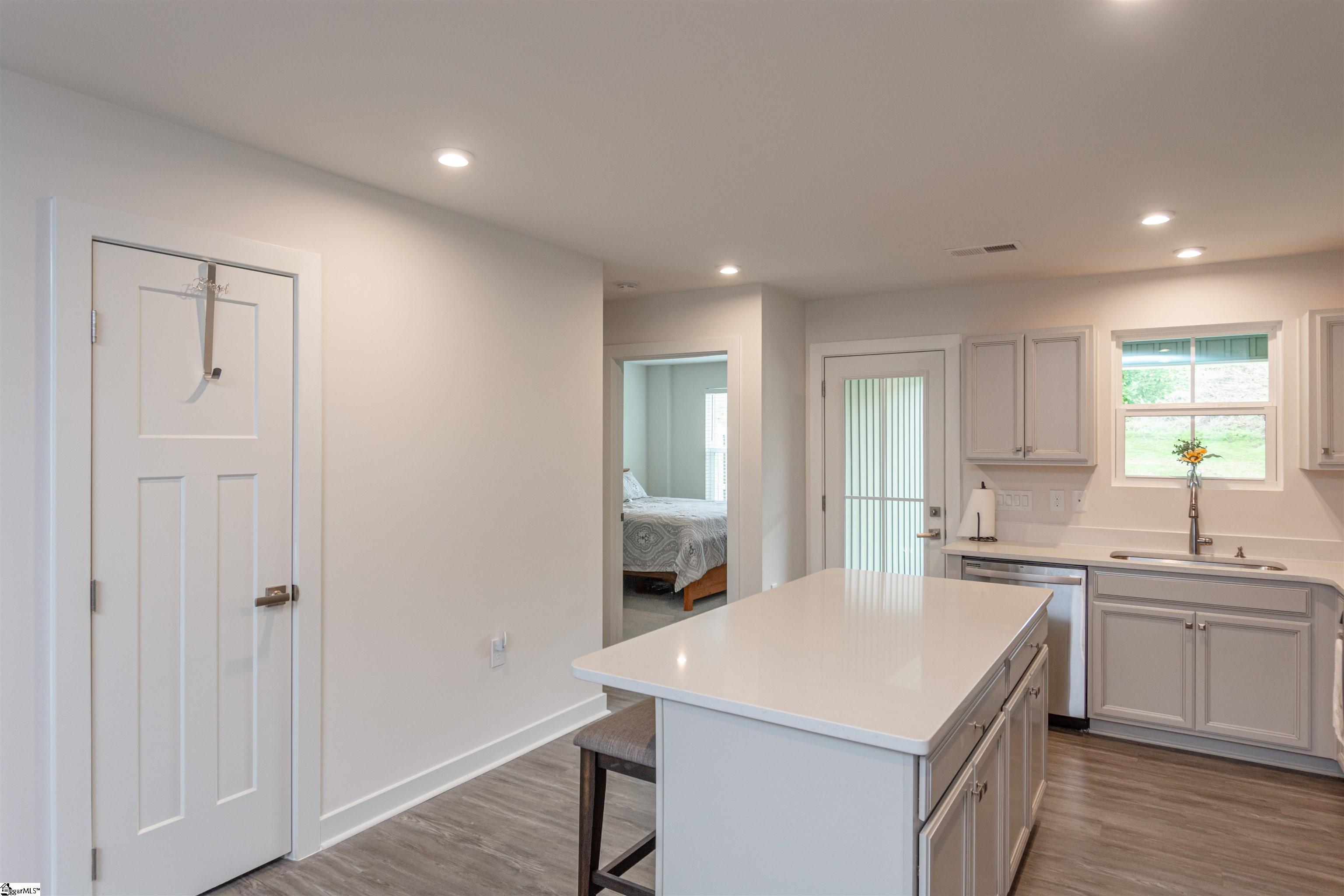 5 Englefield Drive Fountain Inn, SC 29644 - Photo 8 of 26 Gallery Image 8