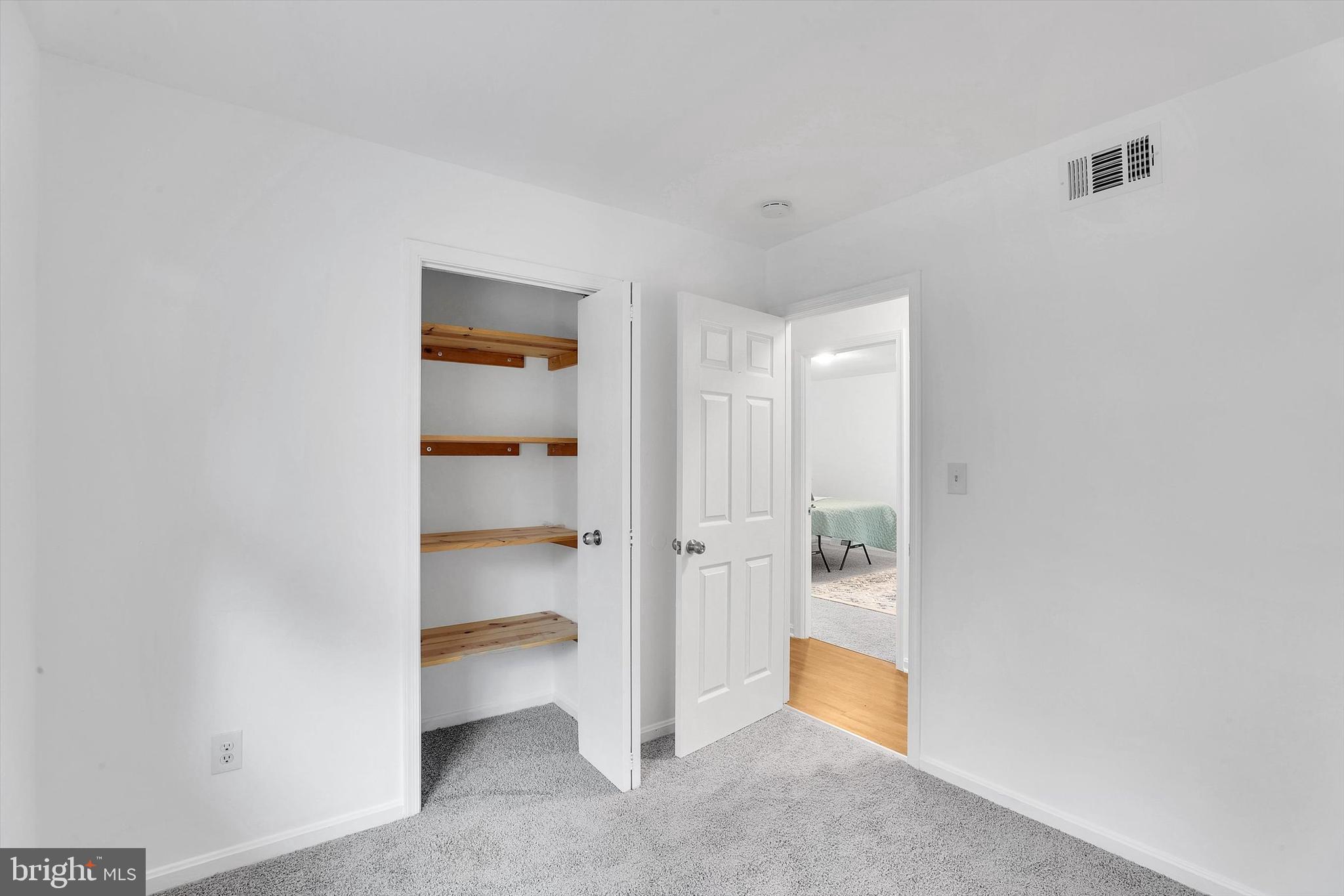560 Edwards Drive Odenton, MD 21113 - Photo 15 of 39 a view of an empty room and a gallery