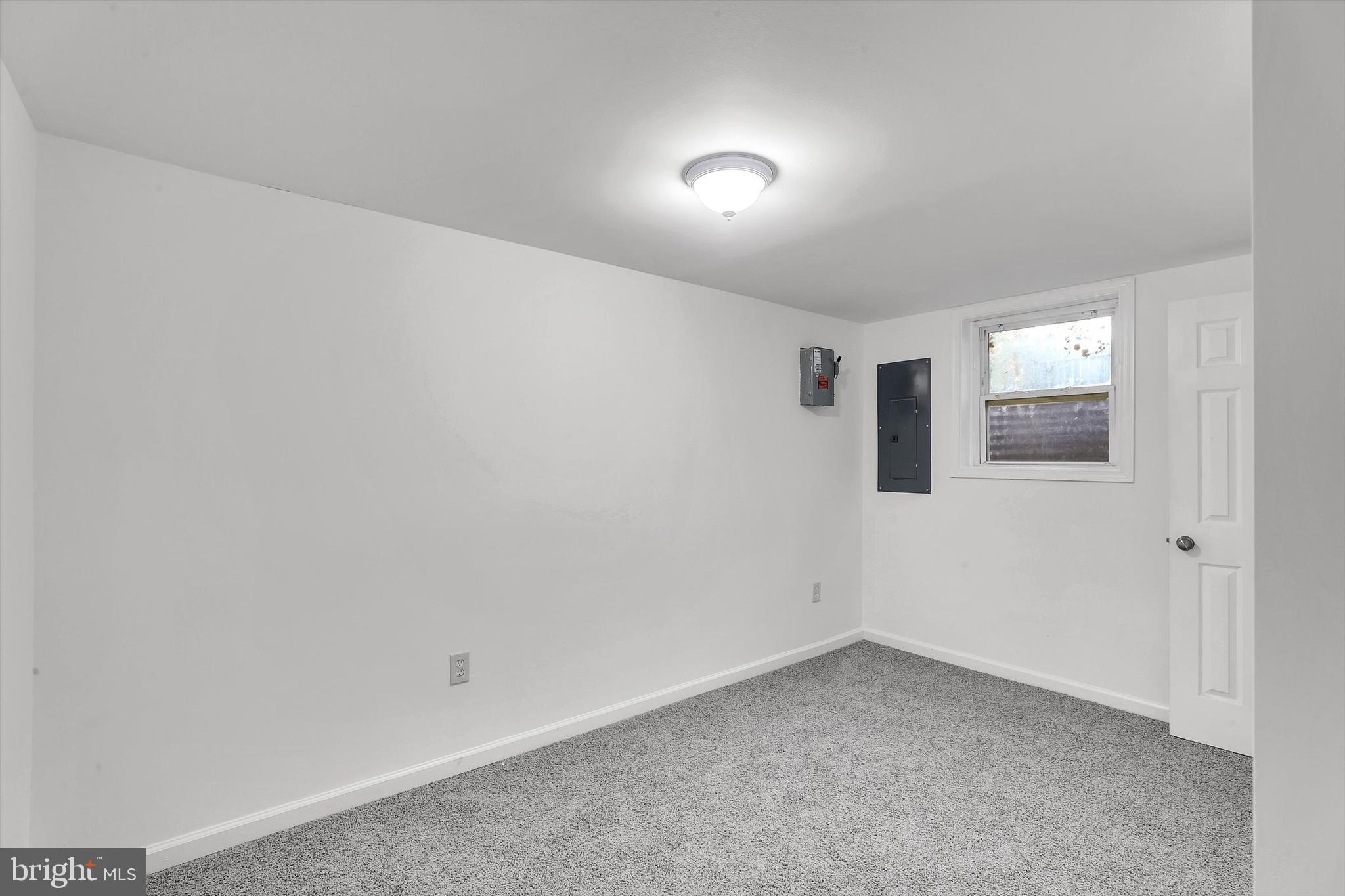 560 Edwards Drive Odenton, MD 21113 - Photo 31 of 39 a view of an empty room