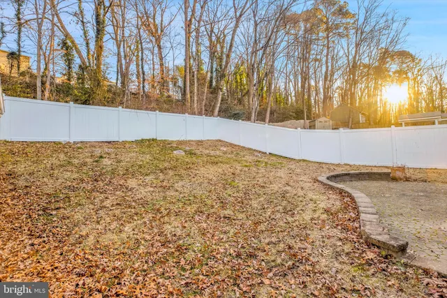 a view of an outdoor space