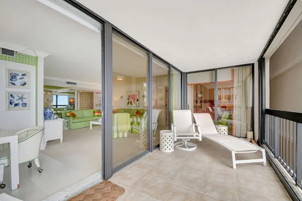 $600,000 | 5380 North Ocean Drive, Unit 7C, Singer Island, FL 33404
