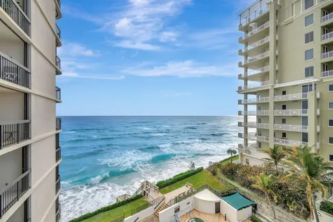 $600,000 | 5380 North Ocean Drive, Unit 7C, Singer Island, FL 33404