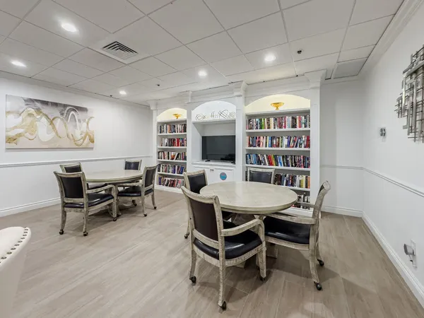 $600,000 | 5380 North Ocean Drive, Unit 7C, Singer Island, FL 33404