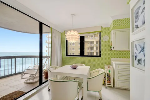 $600,000 | 5380 North Ocean Drive, Unit 7C, Singer Island, FL 33404
