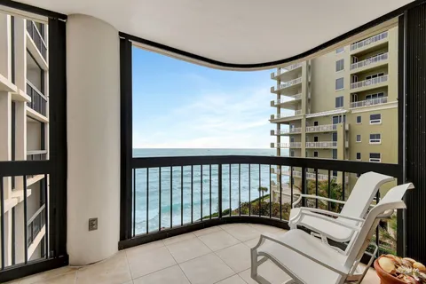 $600,000 | 5380 North Ocean Drive, Unit 7C, Singer Island, FL 33404